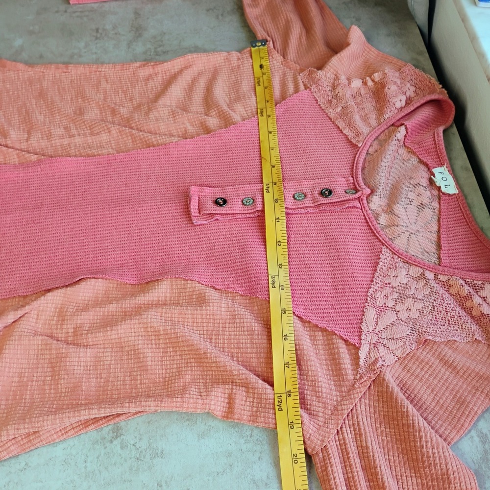 POL Waffle Knit Henley Shirt Womens Small Pink‎ Lace Mixed Media Boho Bohemian - Picture 10 of 10